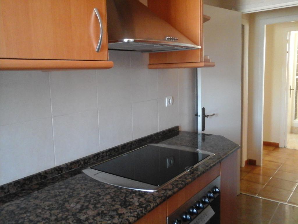 Atico Soleado Apartment Оспиталет де Лобрегат Екстериор снимка